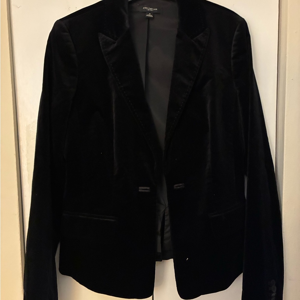 Ann Taylor Elegant Black Blazer